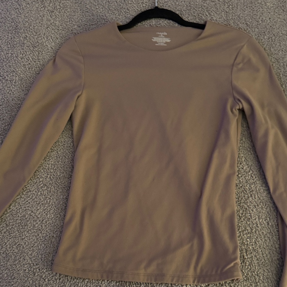 Women’s seamless long sleeve shirt